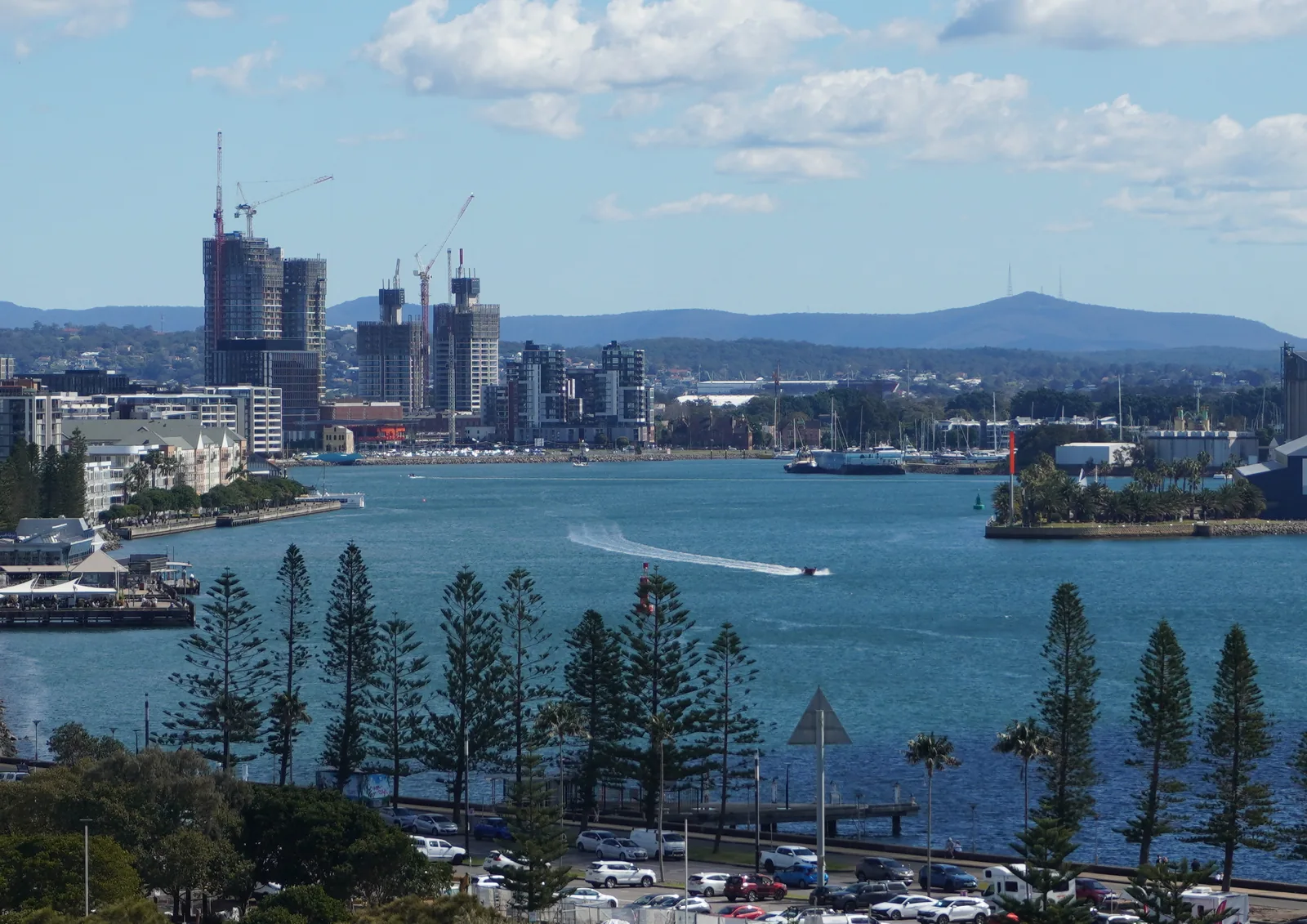 Lake Macquarie foreshore near Boolaroo